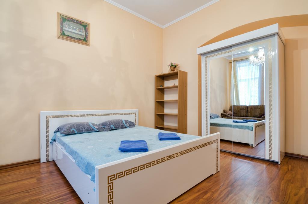 Leogrand Apartments Teodora 3 ลวีฟ ภายนอก รูปภาพ