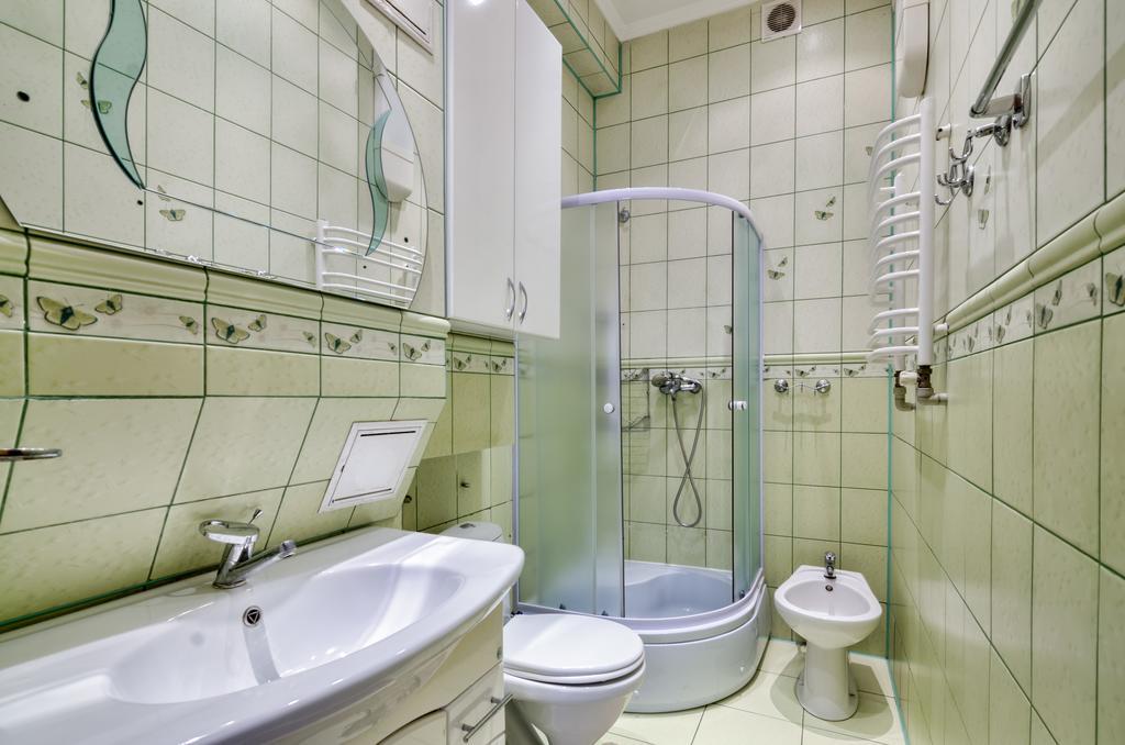 Leogrand Apartments Teodora 3 ลวีฟ ภายนอก รูปภาพ